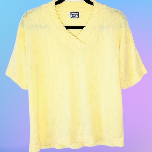 Vintage Sweaters - Vintage Pastel Textured Floral Butter Yellow Sweater Top